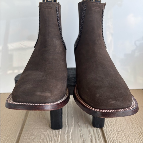 Brown Chelsea Boots with Sculptural Heel and Contrast Stitching - Picture 1 of 16